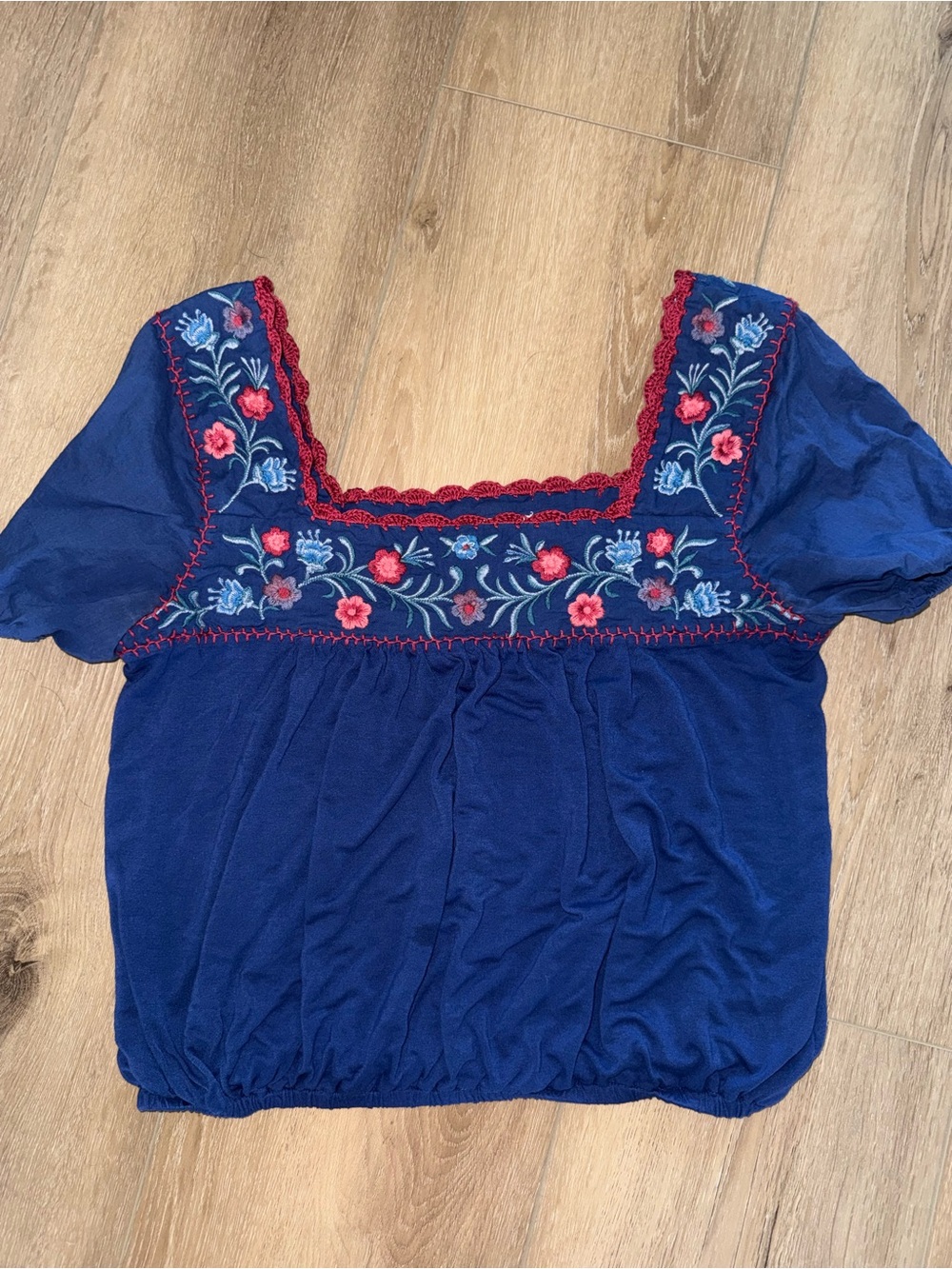 Lucky Brand Blue Red Embroidered Boho Top Shirt Blouse